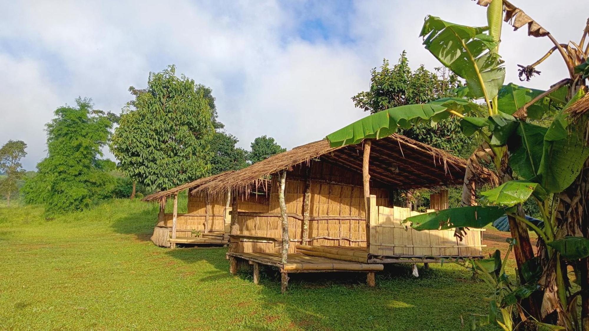 ไร่นิธิสุนทร Nithisoonthon Farmstay Mae Hong Son Eksteriør billede
