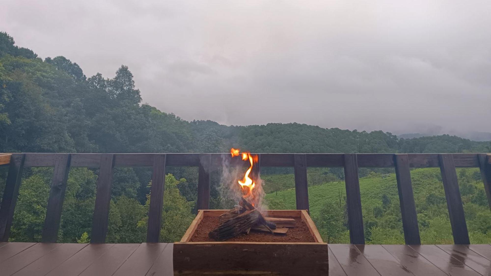 ไร่นิธิสุนทร Nithisoonthon Farmstay Mae Hong Son Eksteriør billede