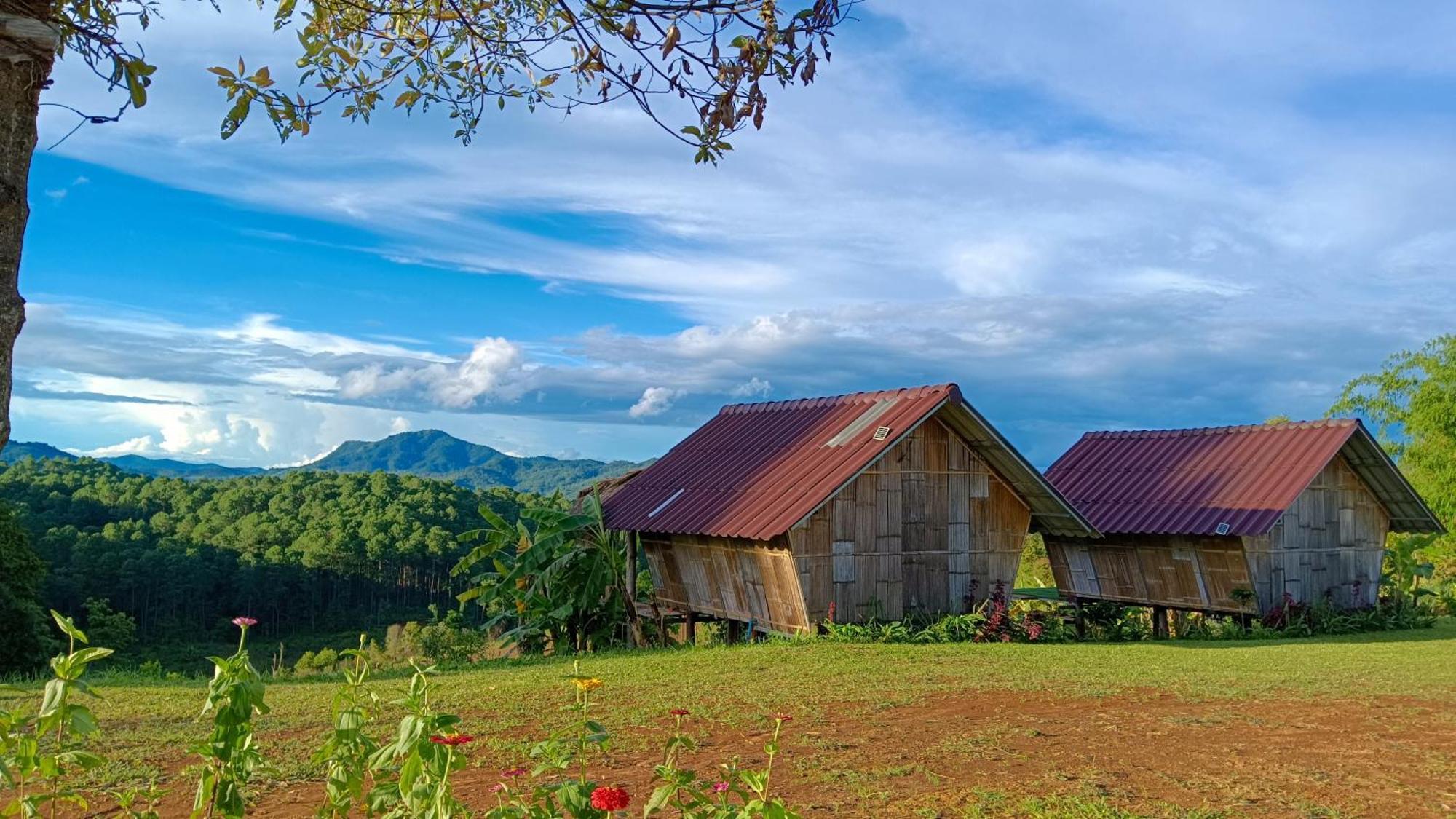 ไร่นิธิสุนทร Nithisoonthon Farmstay Mae Hong Son Eksteriør billede