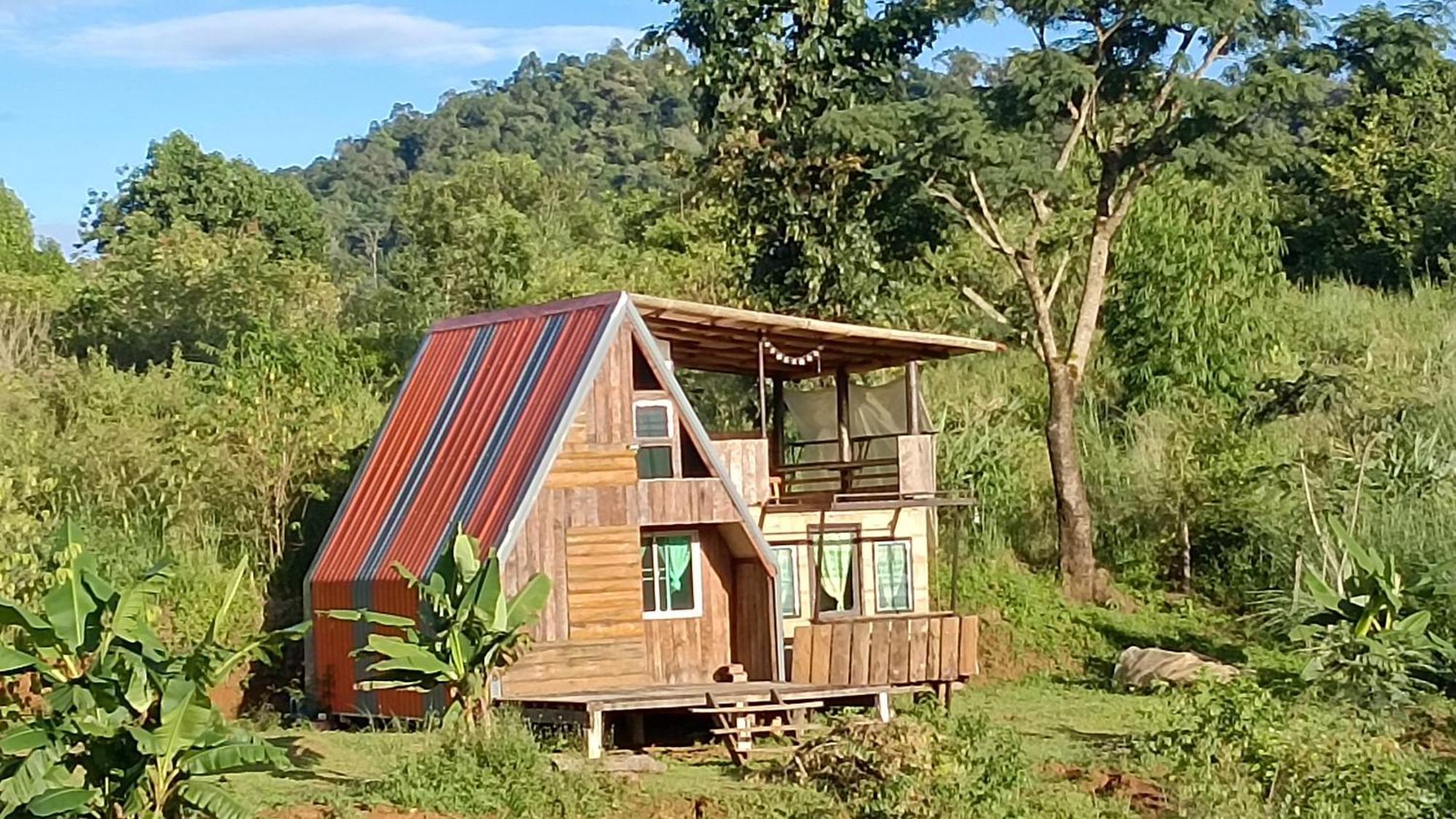 ไร่นิธิสุนทร Nithisoonthon Farmstay Mae Hong Son Eksteriør billede
