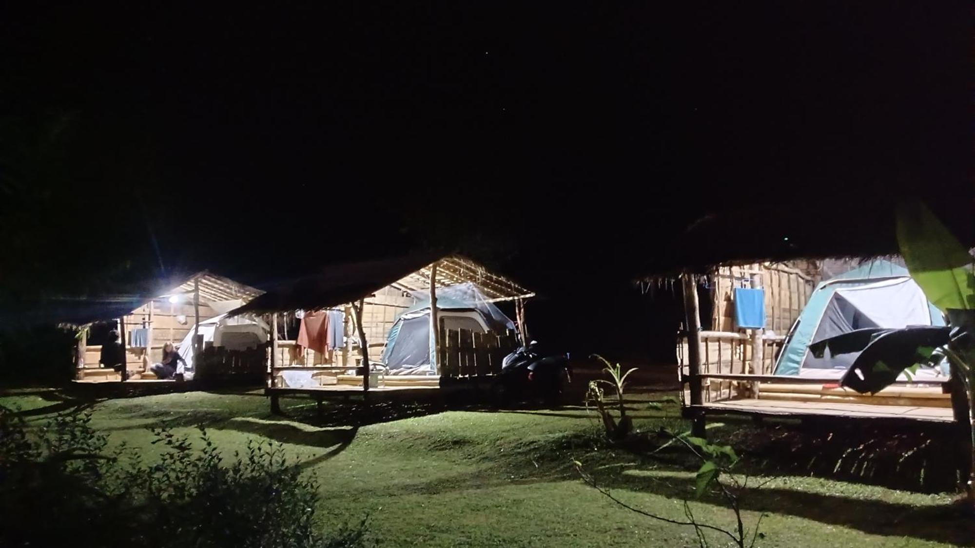 ไร่นิธิสุนทร Nithisoonthon Farmstay Mae Hong Son Eksteriør billede