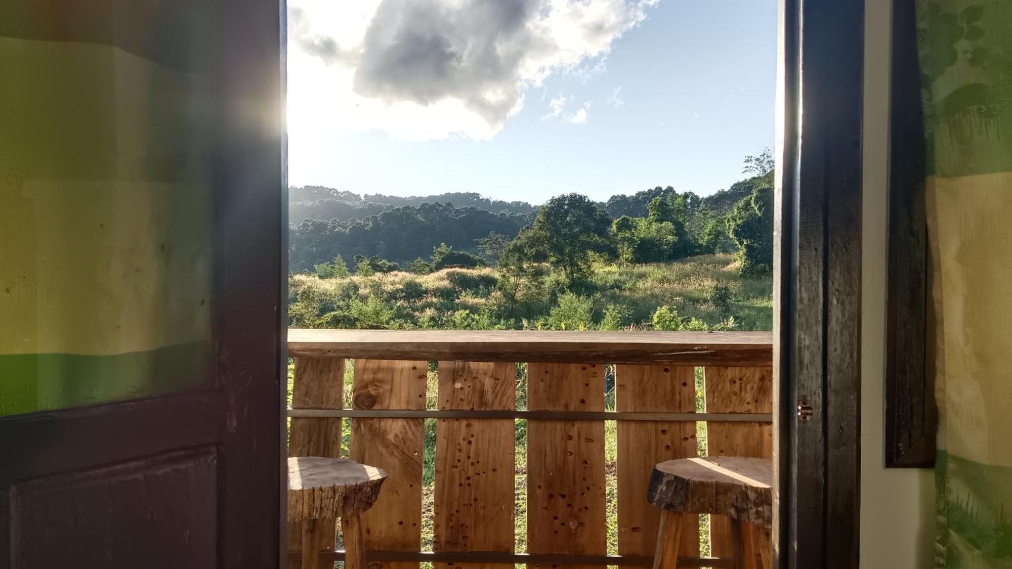 ไร่นิธิสุนทร Nithisoonthon Farmstay Mae Hong Son Eksteriør billede