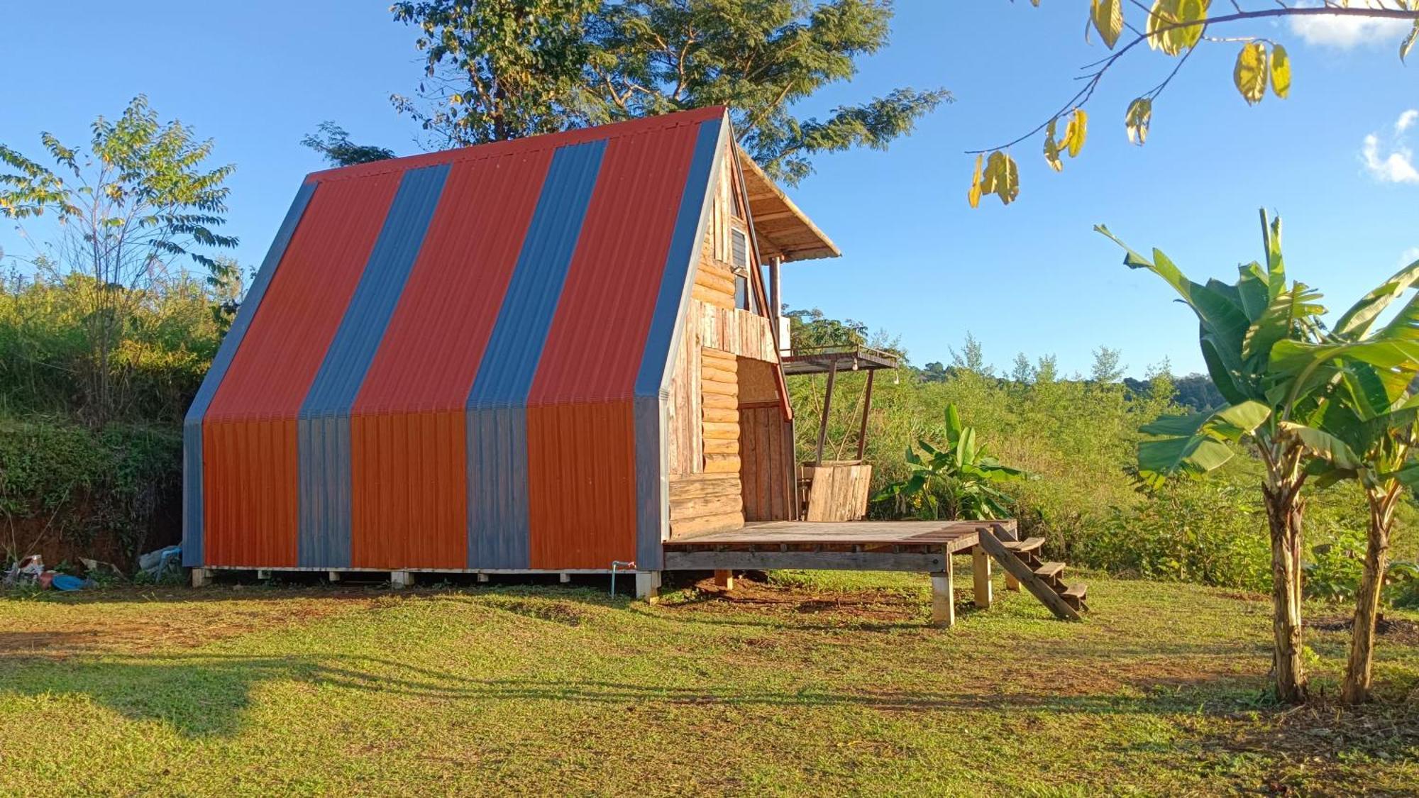 ไร่นิธิสุนทร Nithisoonthon Farmstay Mae Hong Son Eksteriør billede