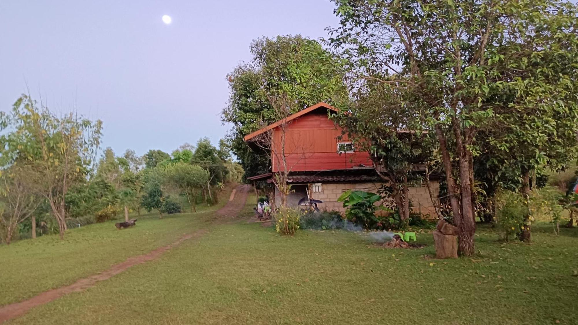 ไร่นิธิสุนทร Nithisoonthon Farmstay Mae Hong Son Eksteriør billede